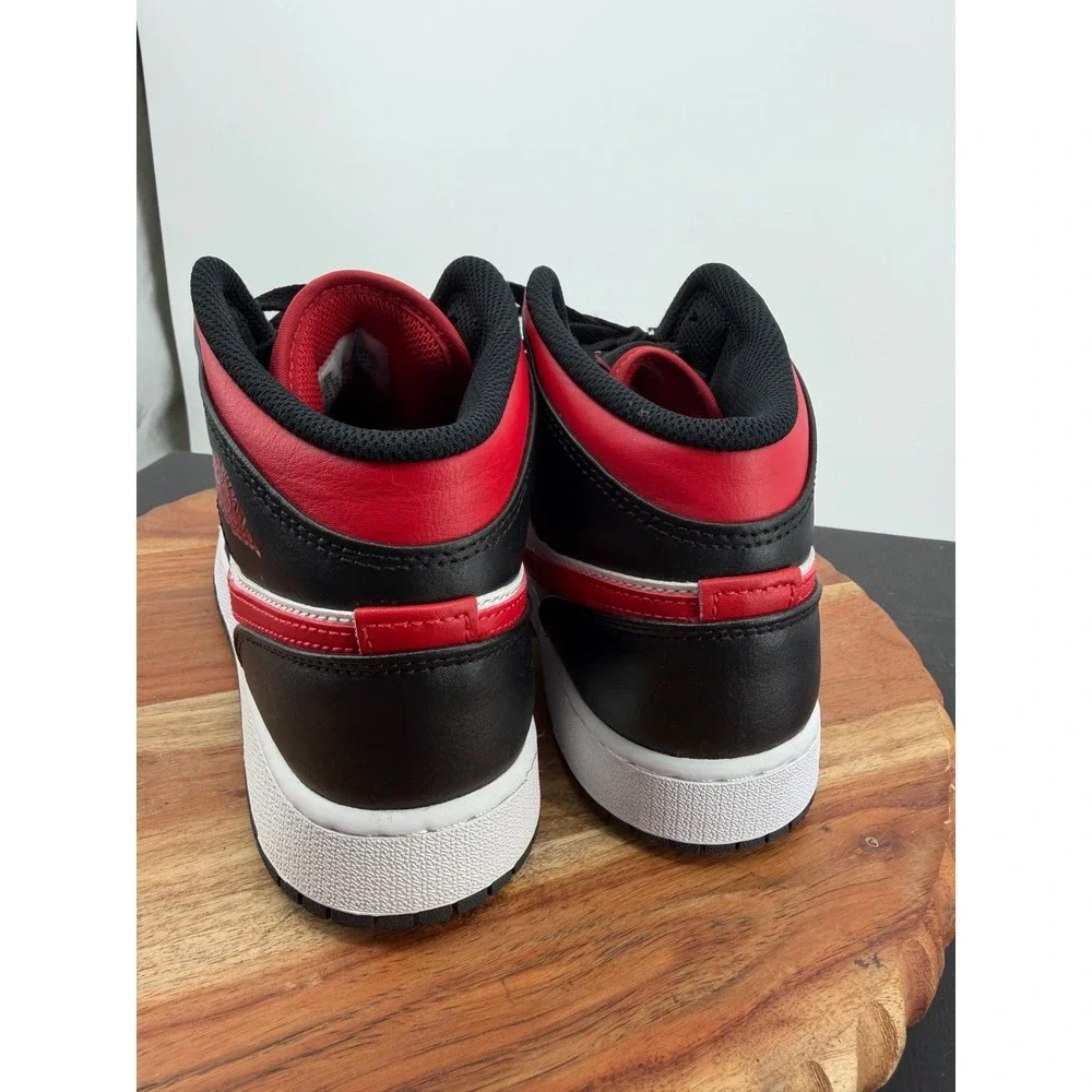 Nike‎ Jordan 1 Mid Kids Size 6Y Black Gym Red White 554725-079
